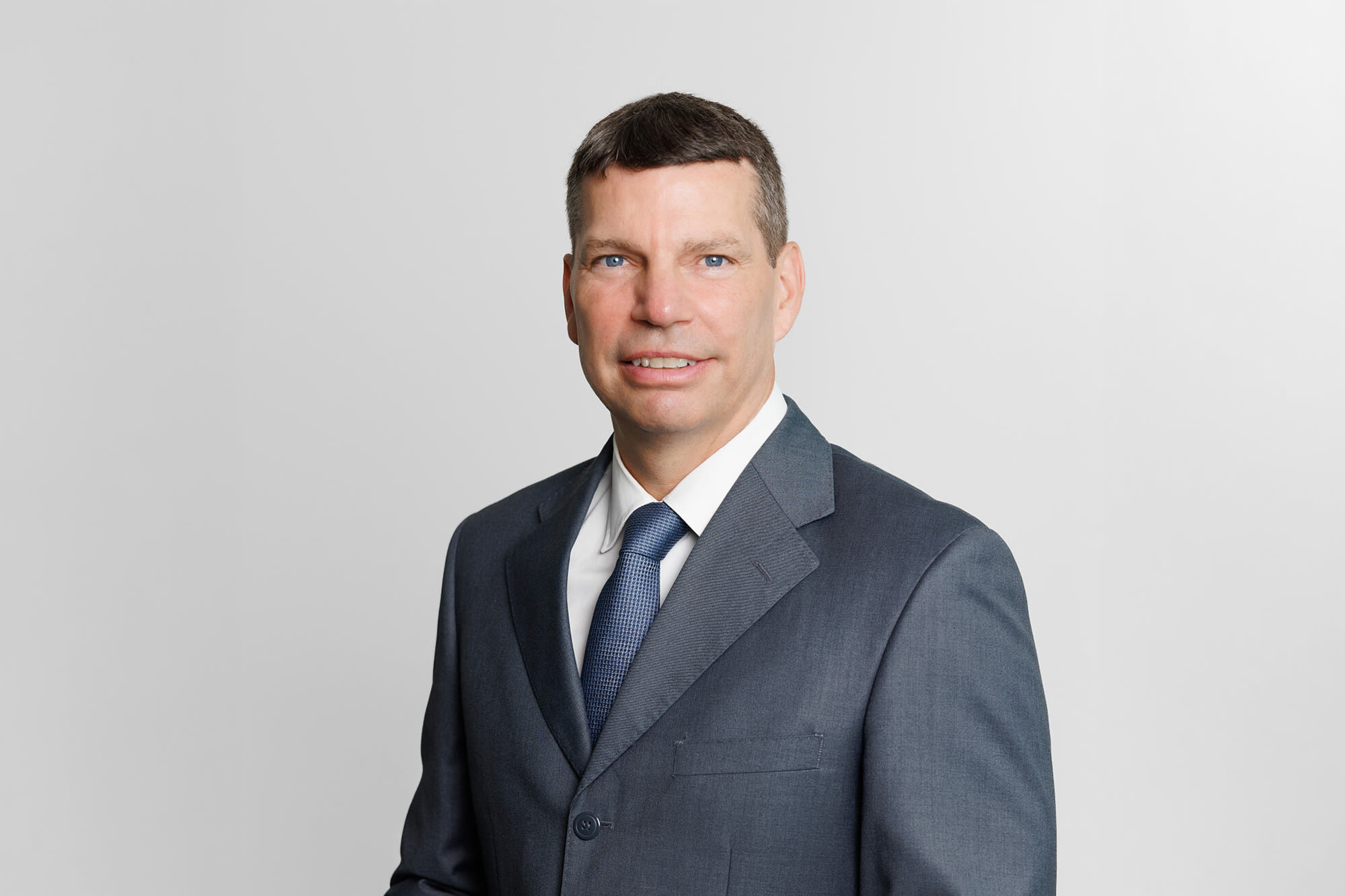 Matej Falatov – vodja BKS Bank AG, Bančne podružnice Matej Falatov – vodja BKS Bank AG, Bančne podružnice